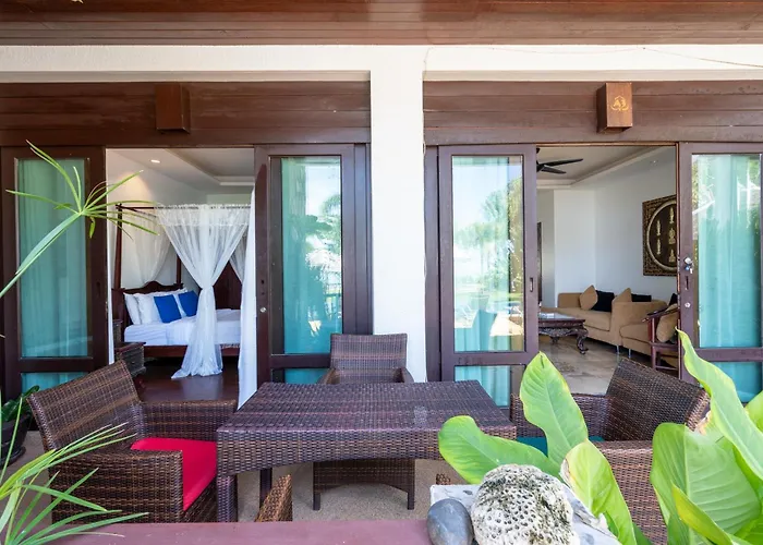 Beachfront! 2 Bedroom Apartment A3 - 110 Sqm