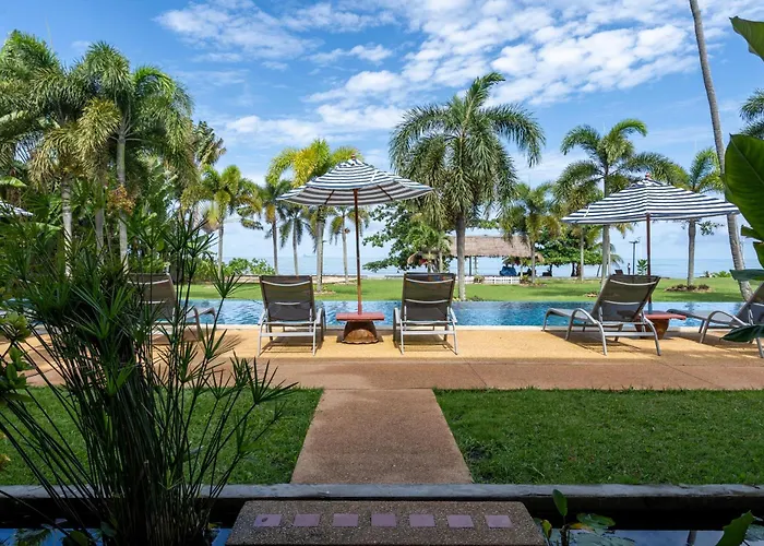 Beachfront! 2 Bedroom Apartment A3 - 110 Sqm