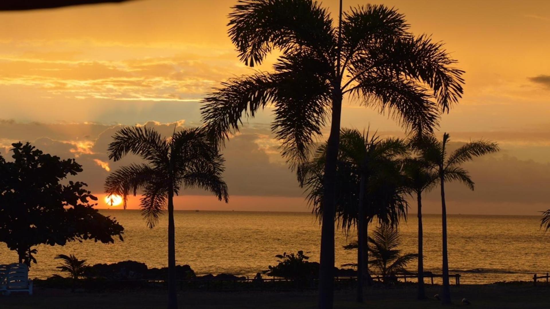 Beachfront! 2 Bedroom A3 - 110 Sqm अपार्टमेंट Koh Lanta