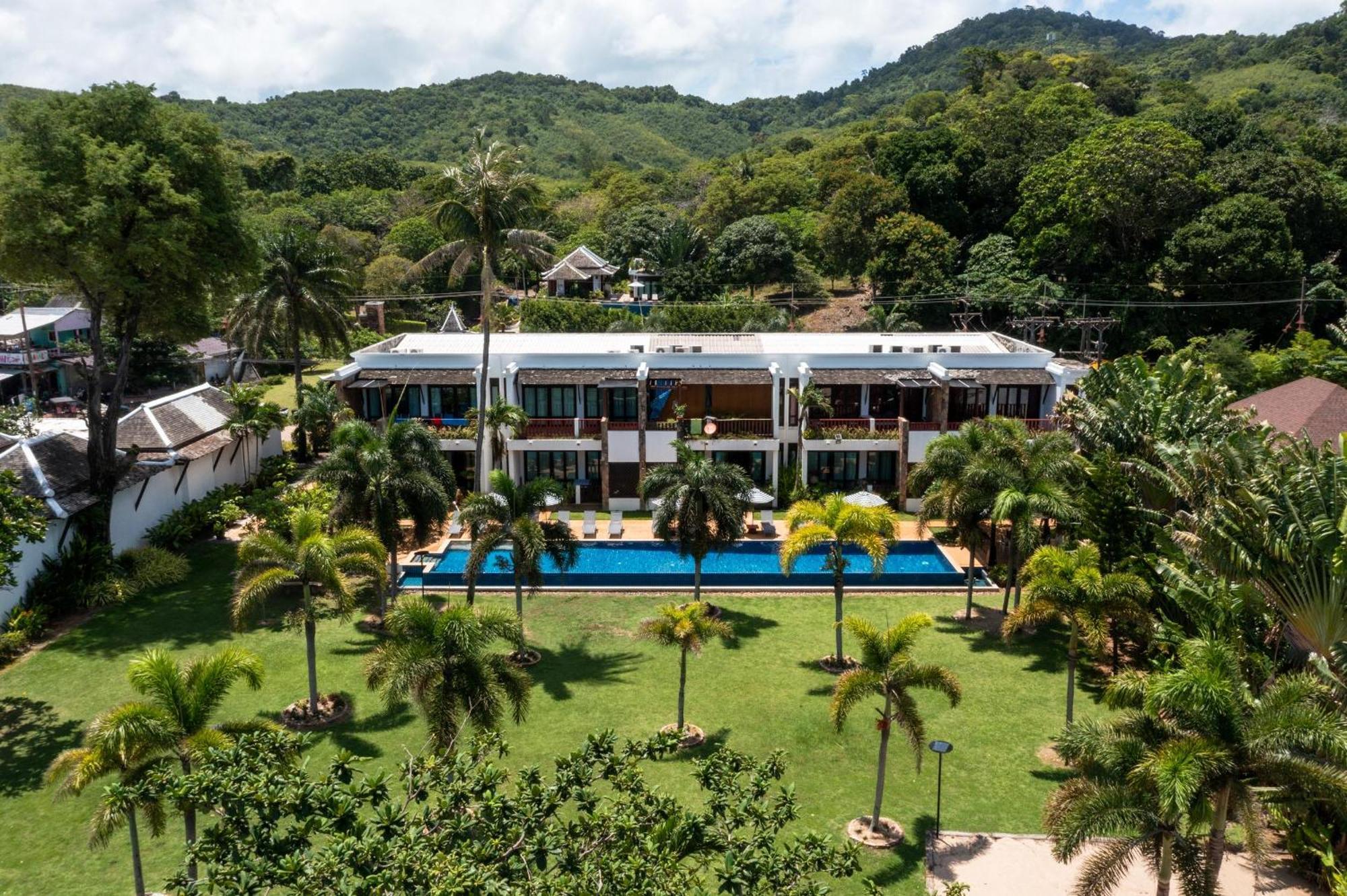 Beachfront! 2 Bedroom A3 - 110 Sqm Koh Lanta